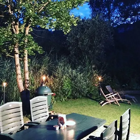 Lakeside Cabin Campsite Annecy